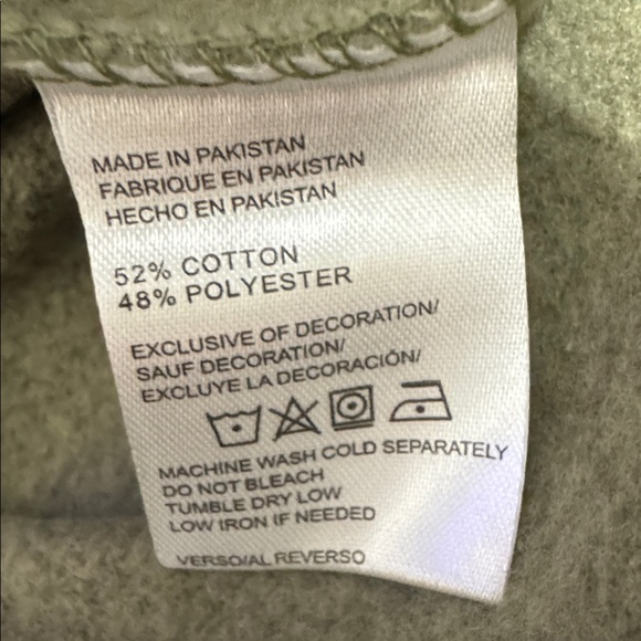 Dog Mom Camo Sweatshirt Oregano $50 Retail NWT - Picture 15 of 16